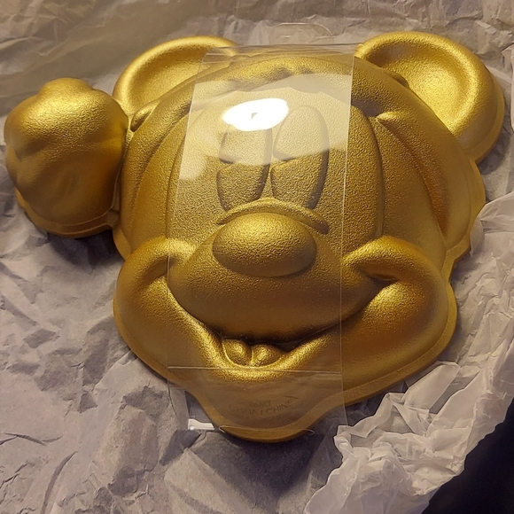 * Mickey Mouse with Christmas hat jello mold, NWT - Picture 1 of 5